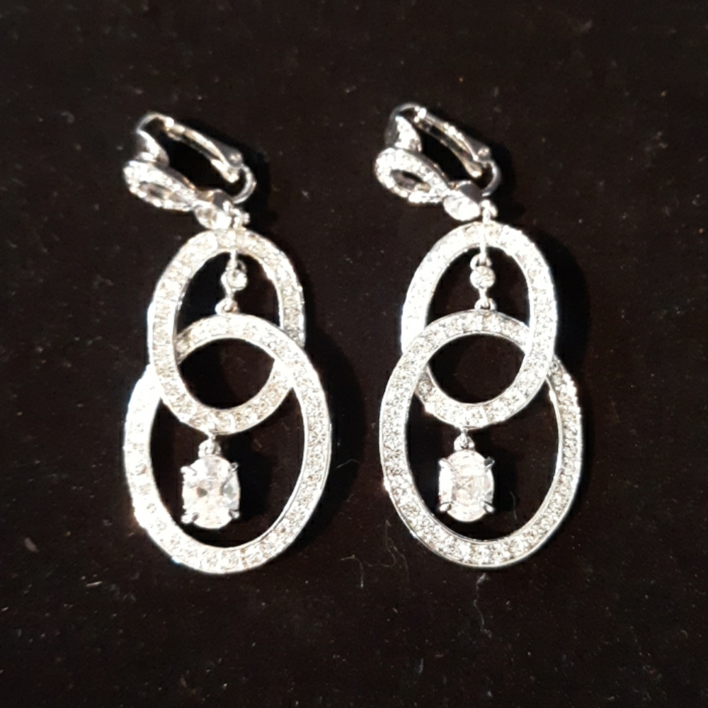 Joan rivers clip on earings